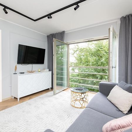 Central Rosi Art Deco Apartment With Parking ทาลลินน์ ภายนอก รูปภาพ
